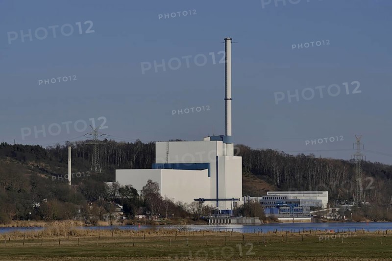 The decommissioned Kruemmel nuclear power plant on the Elbe. Geesthacht