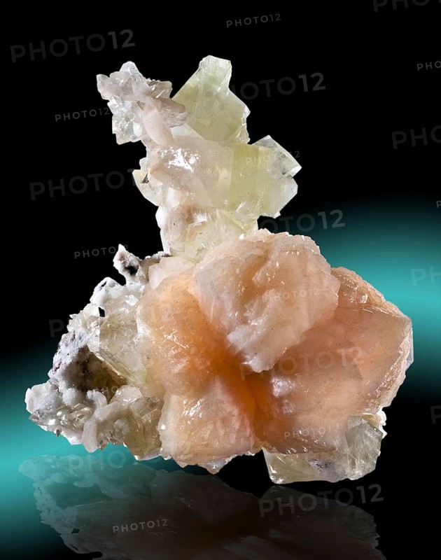 Stilbite with Apophyllite