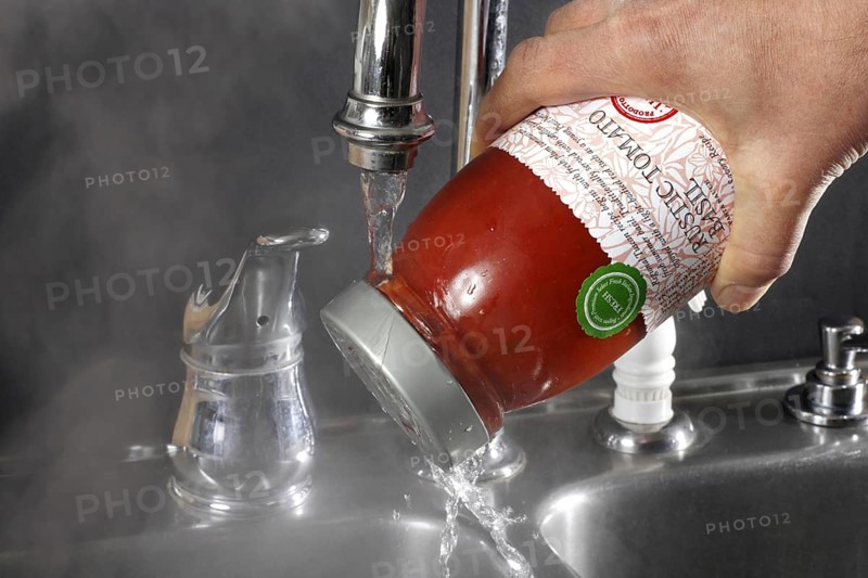 Hot Water Expands Metal Cap for Easy Removal