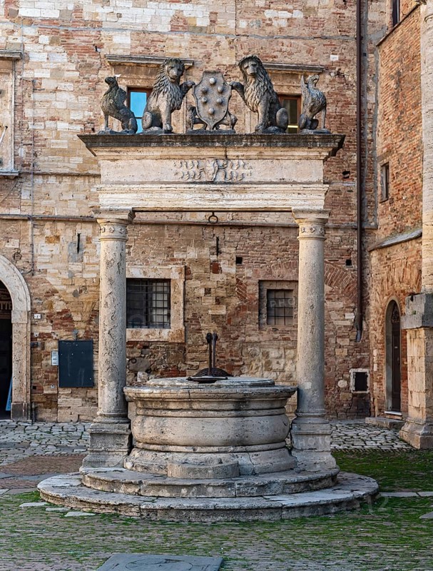 Fountain at Piazza Grande