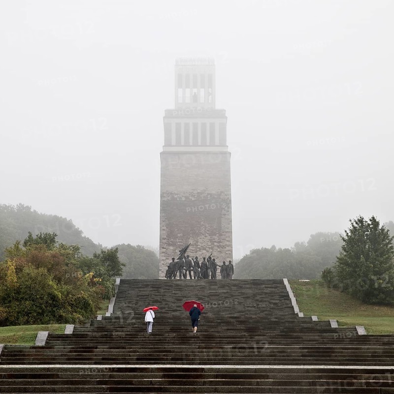 Stairs to the group of figures by Fritz Cremer with the bell tower