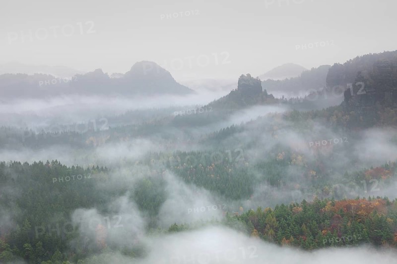 View from Mount Gleitmannshorn over the Kleiner Zschand to Mount Winterstein