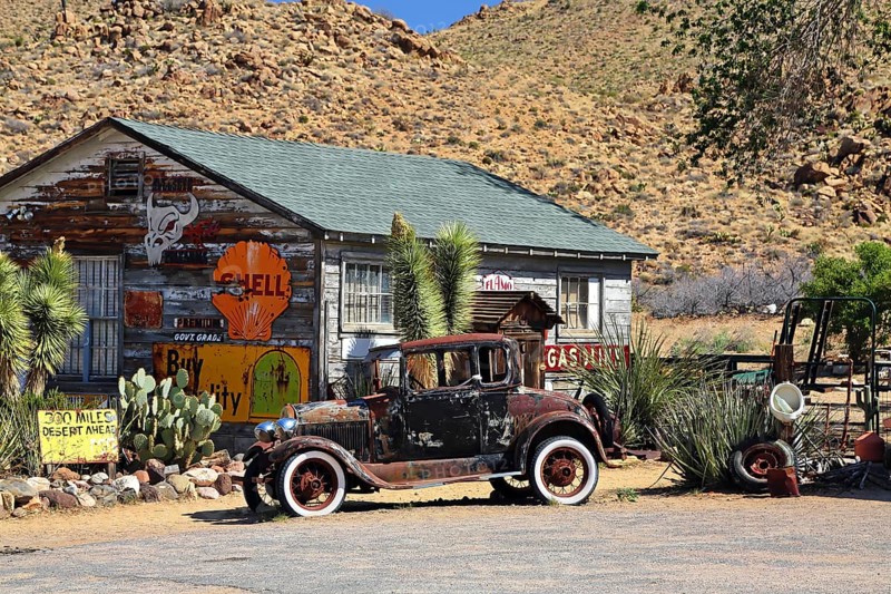 Vintage cars at the Hackberry General Store on historic Route 66. Kingman