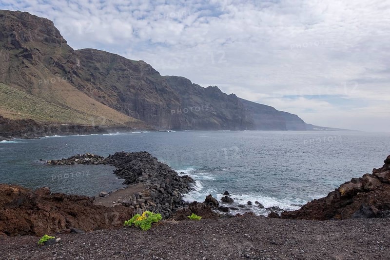 View of the cliffs of Los Gigantes