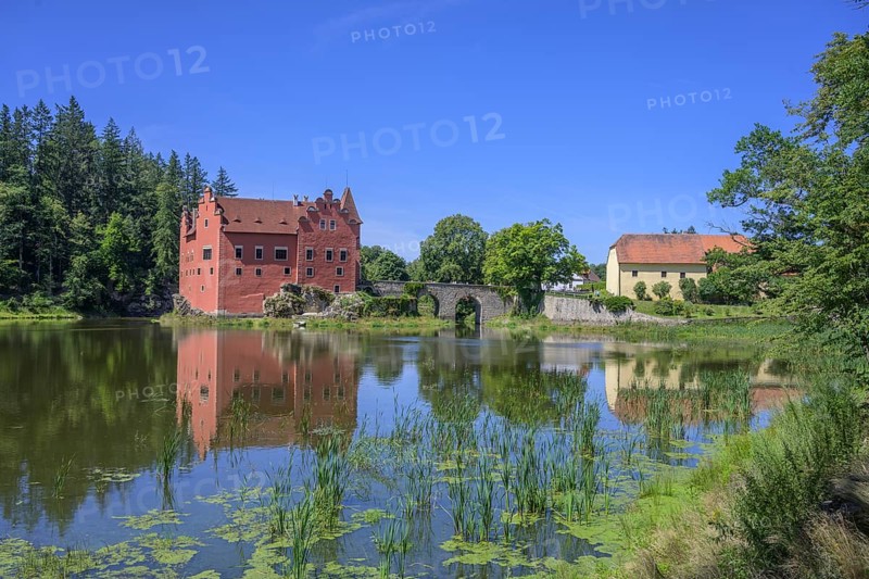 Cervena Lhota Moated Castle