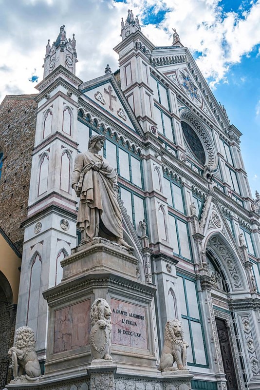 Statue and Monument to Dante Alighieri in Piazza Santa Croce