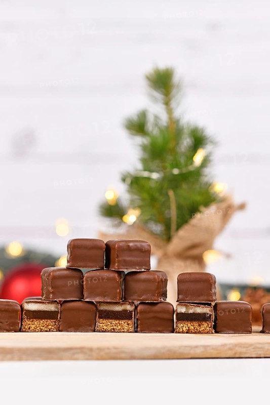 Christmas sweets called 'Dominosteine' consisting of gingerbread