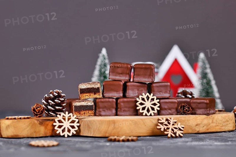 Traditional German sweets called 'Dominosteine'. Christmas candy consisting of gingerbread