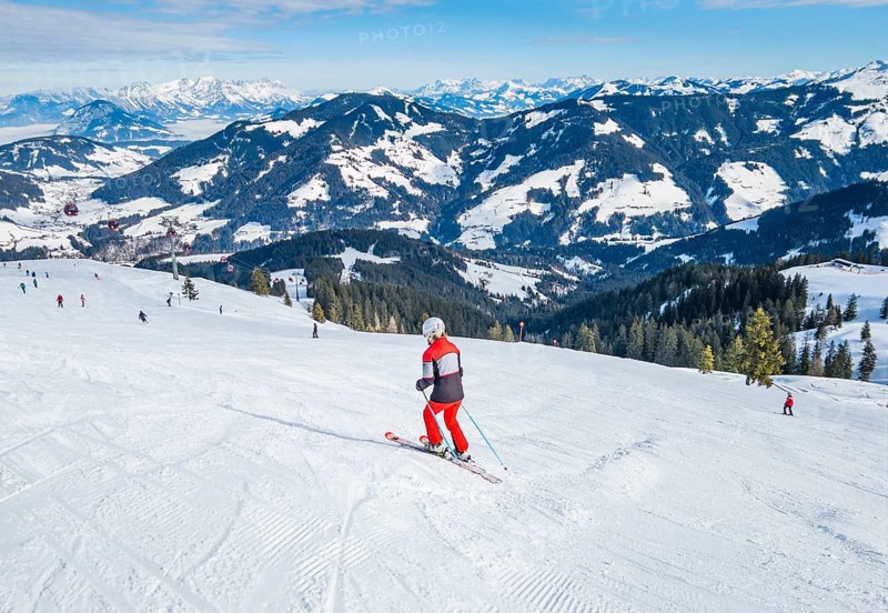 Schatzberg cable car and ski slope with a view of the Wildschoenau