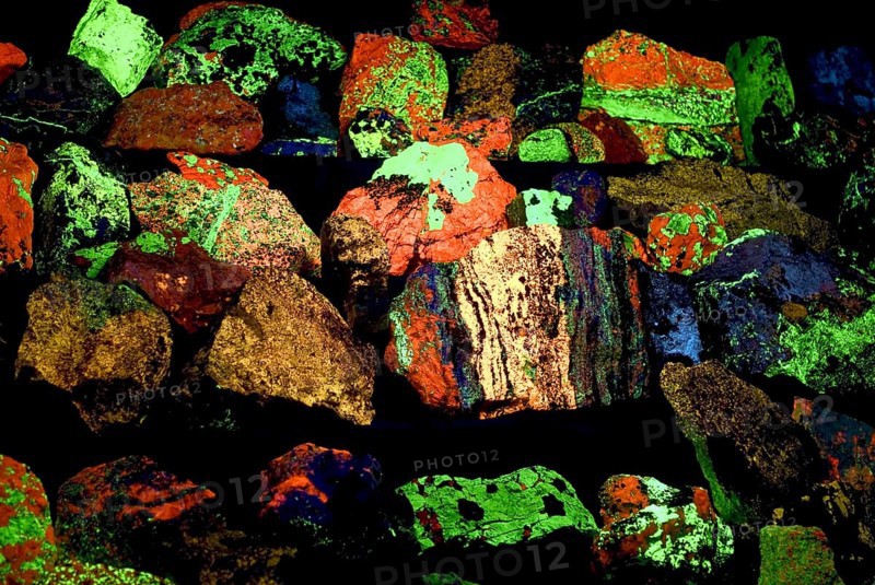 Minerals Under Ultra Violet Light Fluorescing
