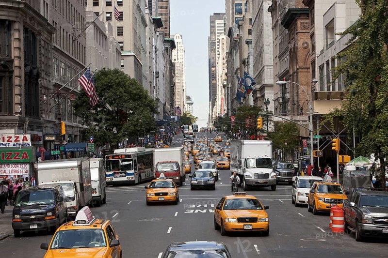 Midday on 5th Avenue