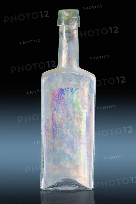 Decomposed glass often appears laminated