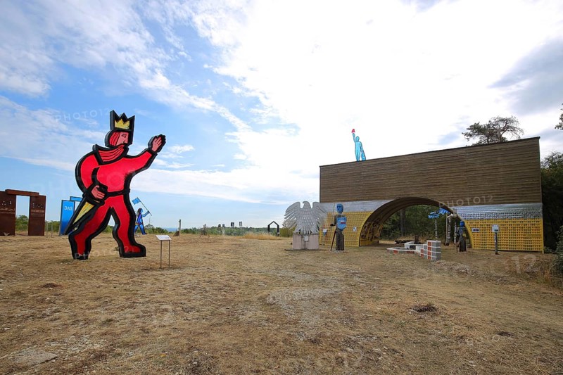 Barbarossa sculpture made of red glass at the German Unity Sculpture Park