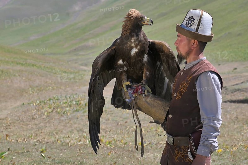 Kyrgyz hunter with Golden Eagle