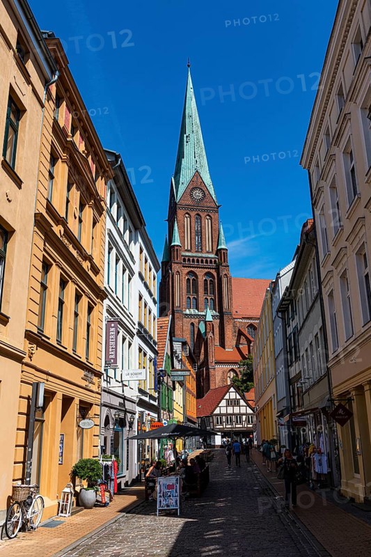 Old town of Schwerin with the cathedral