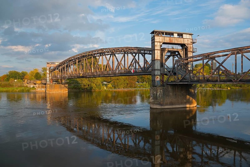 Historic lift bridge over the Elbe