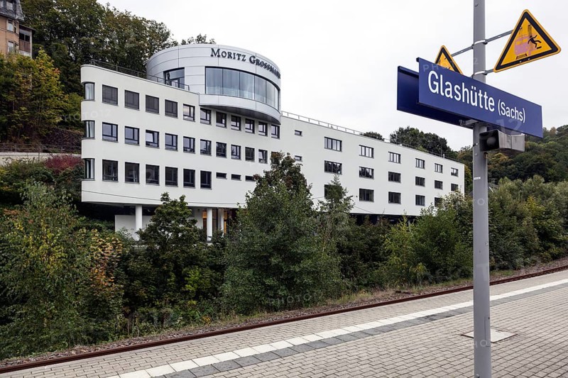 Company Moritz Grossmann