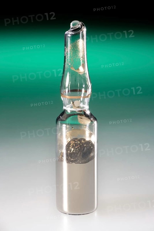 Elemental Cesium in a Glass Ampoule Under Argon