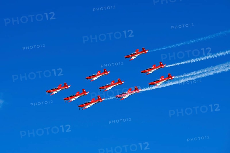 Formation flight of the Patrouille Suisse with the PC-7 team