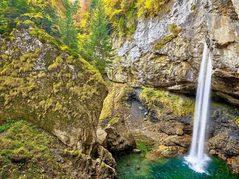 Berglistueber waterfall