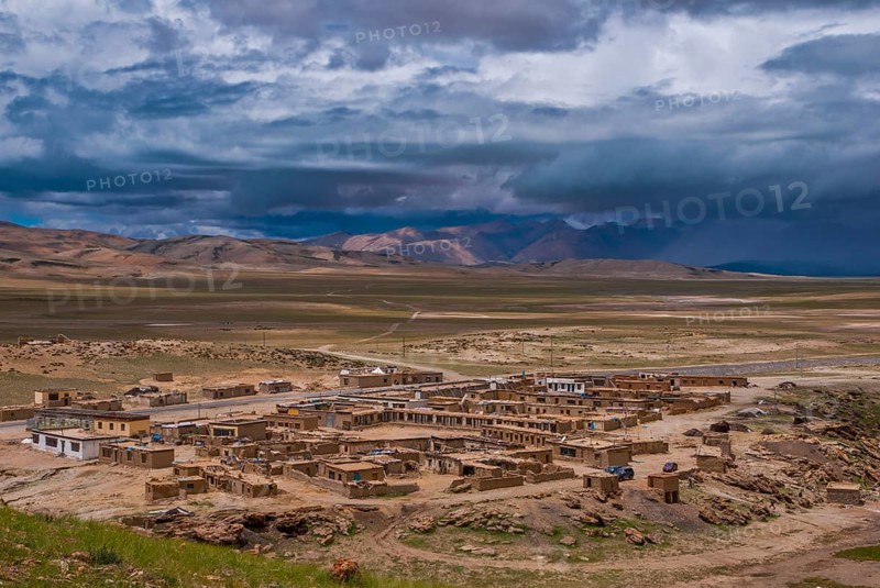 Little village below the Chiu monastery at the Lake Manasarovar