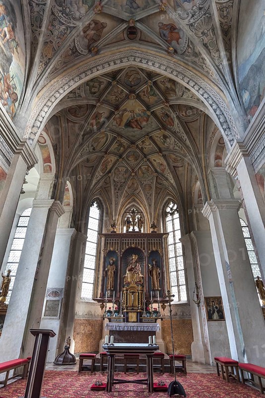 Altar room of the monastery church of St. Lambert