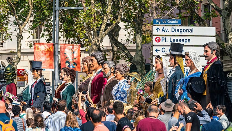 Parade of Huge Dolls