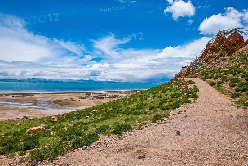 The Chiu monastery at the Lake Manasarovar