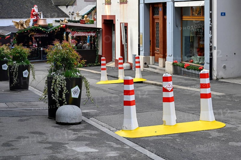 Security bollard Christmas market
