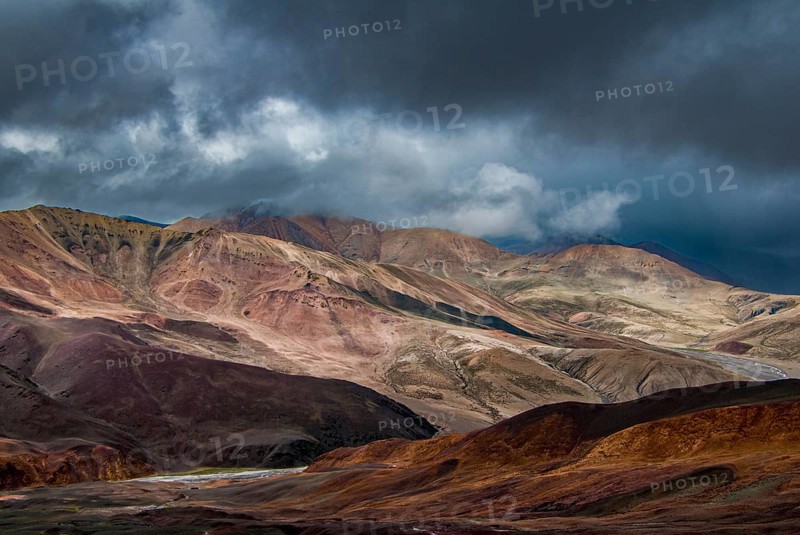 Wild untouched landscape along the road from Lake Manasarovar to the kingdom of Guge