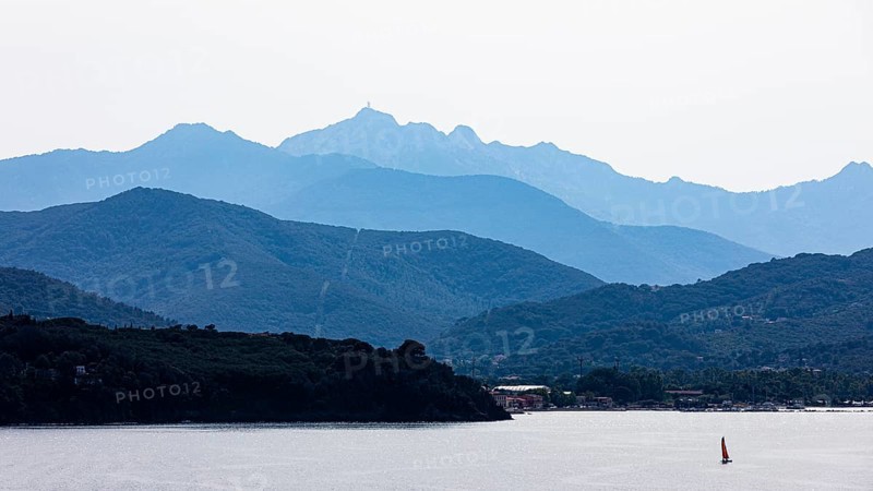 Sailing boat in the bay of Portoferraio
