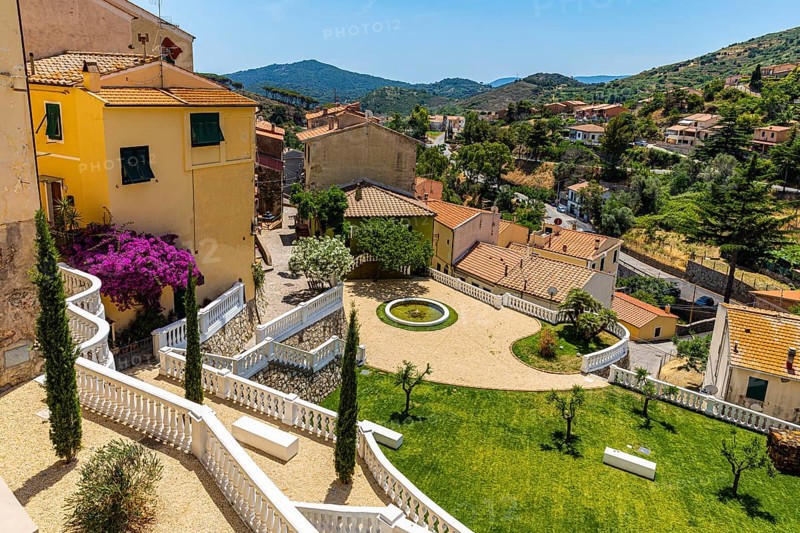 Small park in the centre of Rio nell Elba