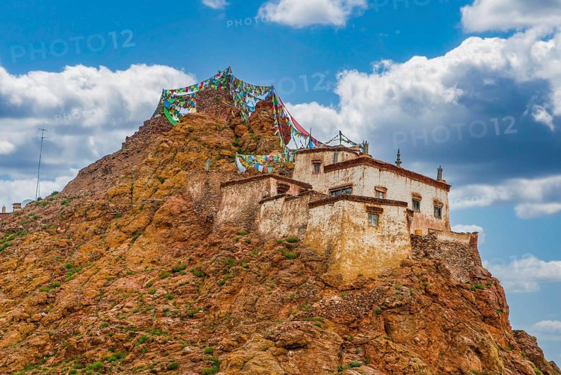 The Chiu monastery at the Lake Manasarovar