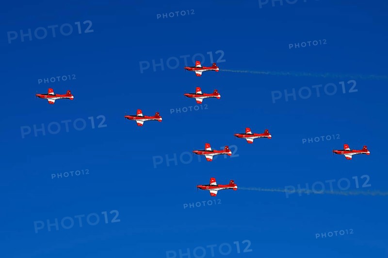 Formation flight of the Patrouille Suisse with the PC-7 team
