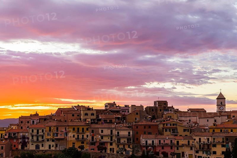 Evening mood over the idyllic mountain village of Capoliveri