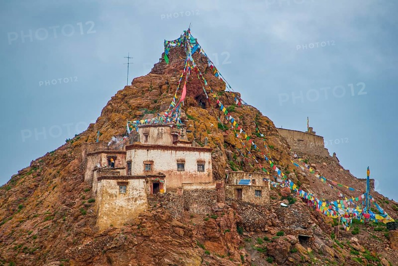 The Chiu monastery at the Lake Manasarovar