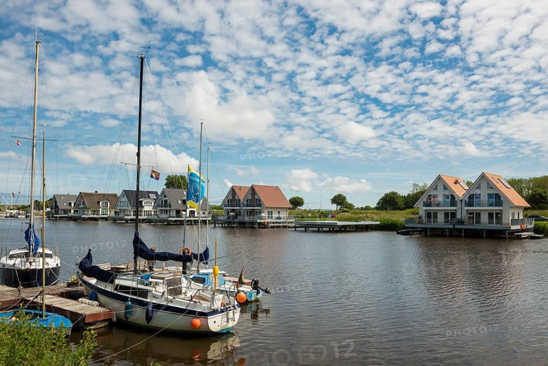 Holiday homes on the water