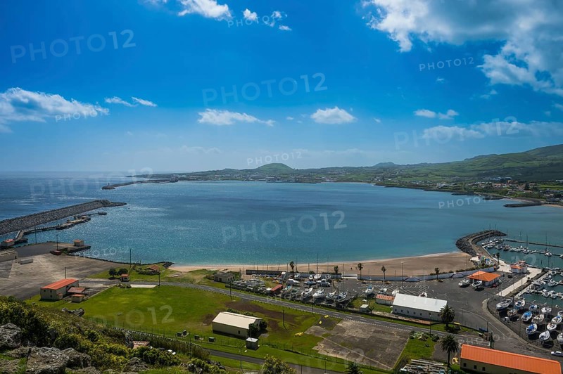 Overlook over Praia da Vittoria from the Gazebo torch monument