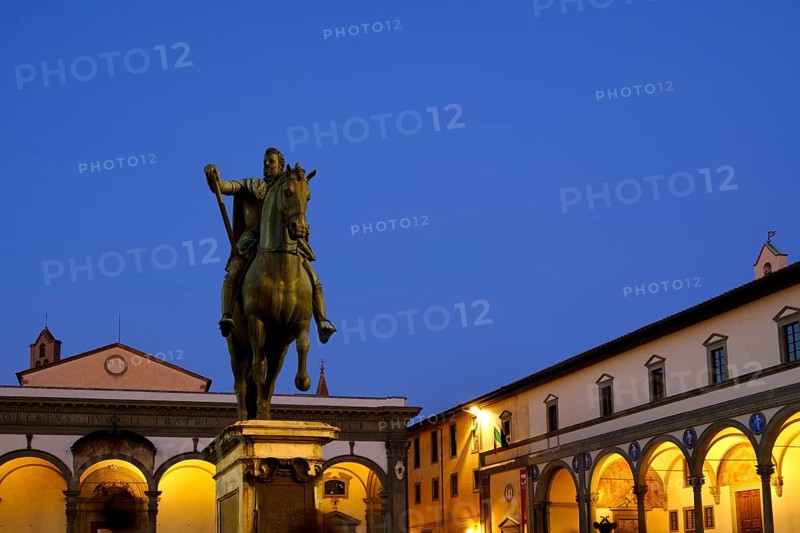 Equestrian statue of Ferdinando I de' Medici