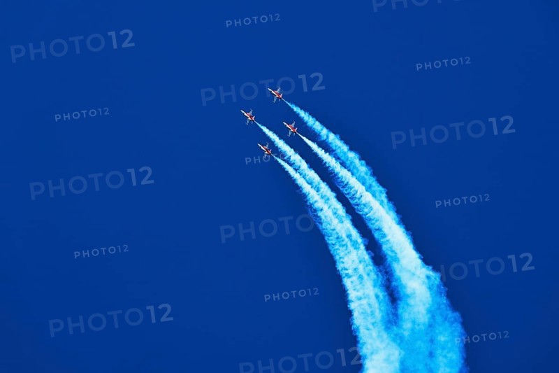 Formation flight of the Patrouille Suisse with the Northrop F-5E Tiger II