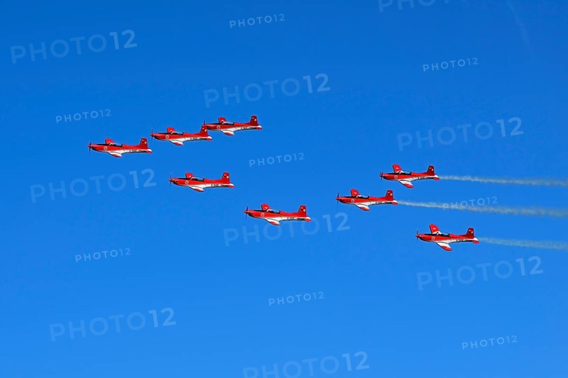 Formation flight of the Patrouille Suisse with the PC-7 team