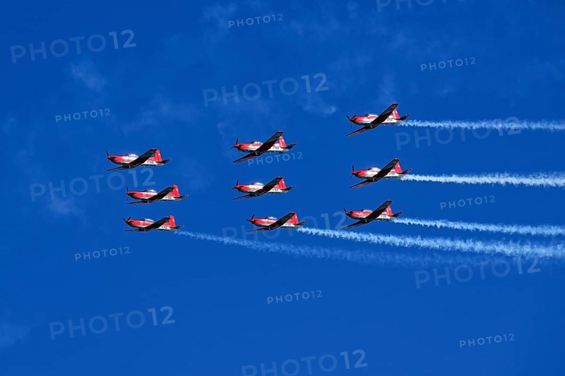 Formation flight of the Patrouille Suisse with the PC-7 team