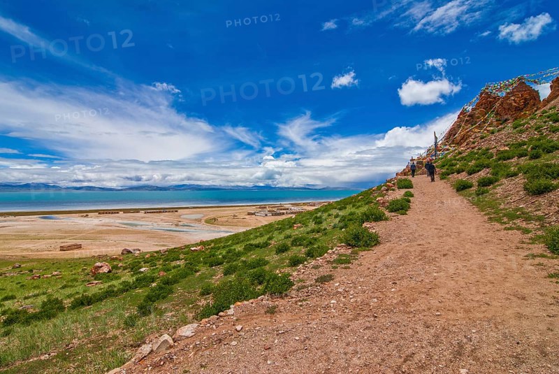 The Chiu monastery at the Lake Manasarovar
