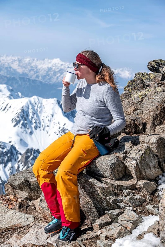 Mountaineer drinking tea