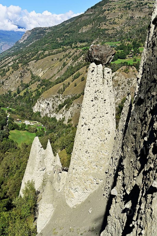 Earth pyramids of Euseigne