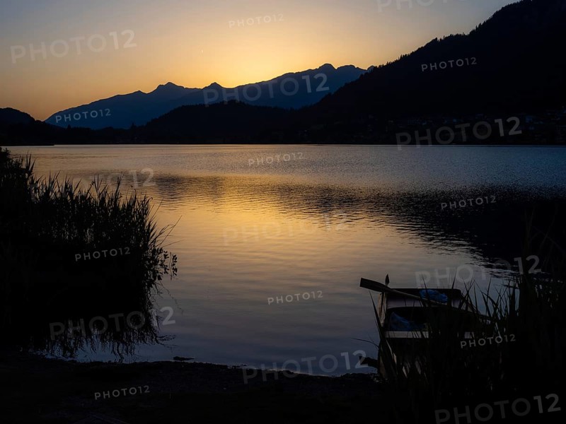 Evening atmosphere at sunset at Lake Weissensee