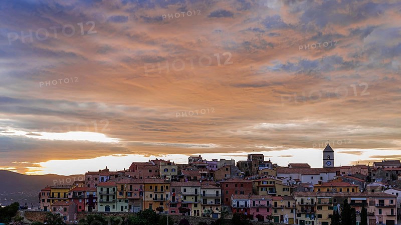 Evening mood over the idyllic mountain village of Capoliveri