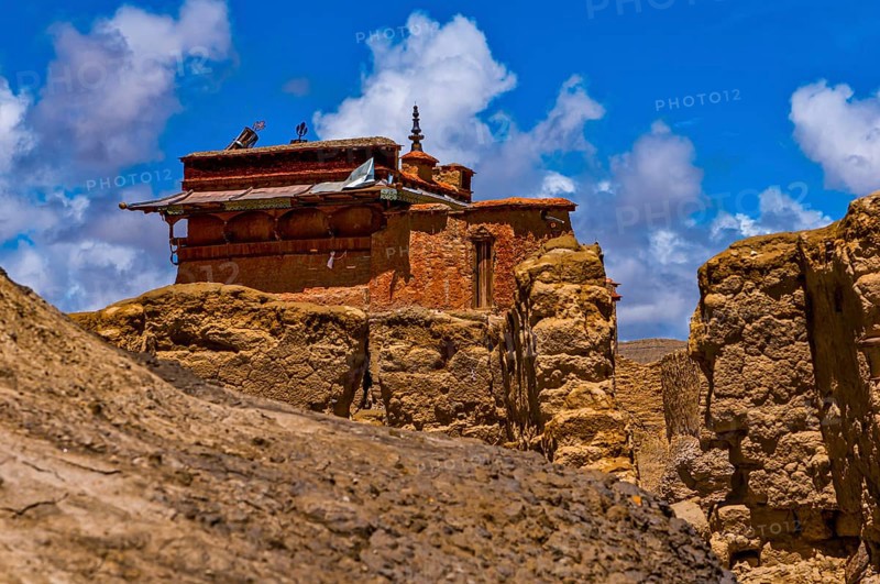 Collapsed houses in the kingdom of Guge