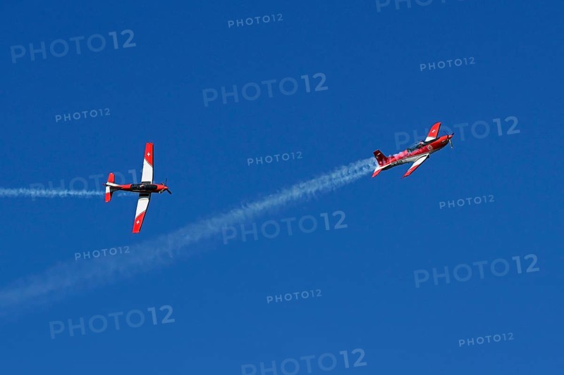 Formation flight of the Patrouille Suisse with the PC-7 team