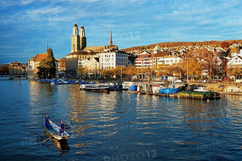 View over the Limmat to the Grossmuenster